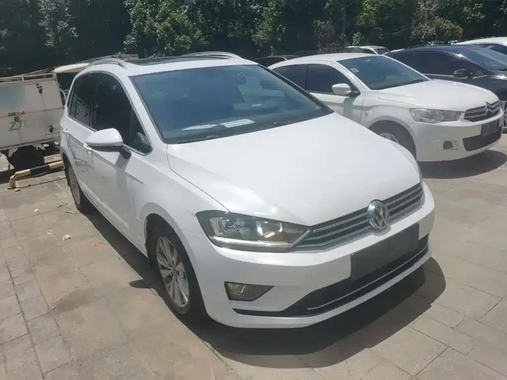 Golf Sportsvan 2016 230TSI Automatic Entry-Level Model — миниатюра 4