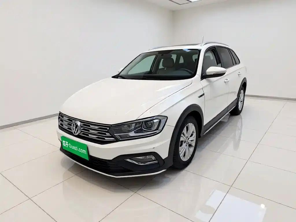 C-TREK 2018 230TSI DSG Comfort Model — миниатюра 1