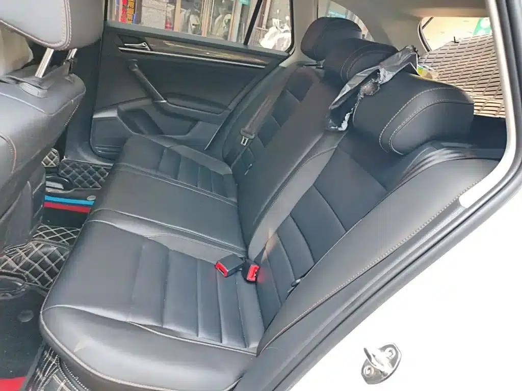 C-TREK 2018 230TSI DSG Comfort Model — миниатюра 18