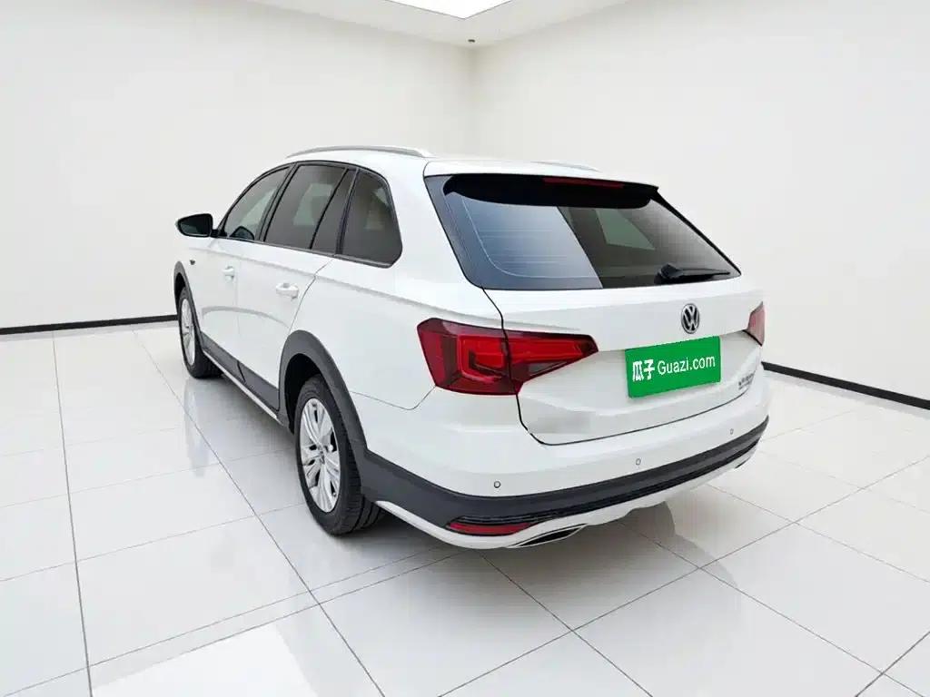 C-TREK 2018 230TSI DSG Comfort Model — миниатюра 4