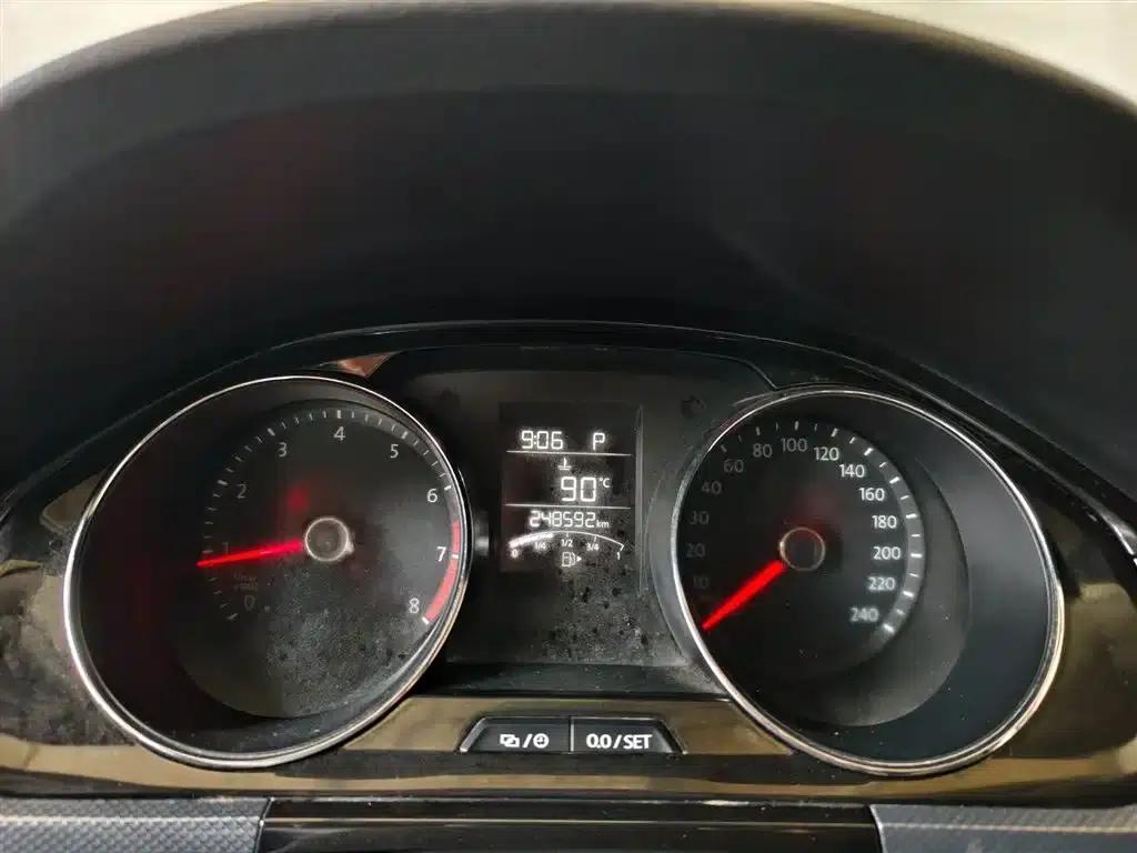 C-TREK 2017 1.6L Automatic Comfort Model — миниатюра 4