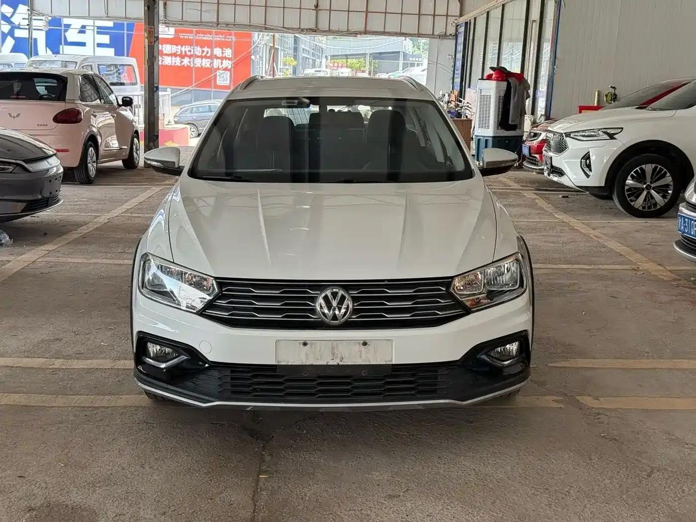 C-TREK 2018 1.5L Automatic Fashion Model — миниатюра 2