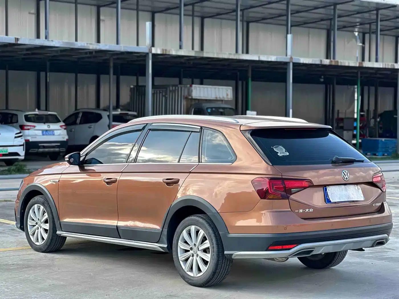 C-TREK 2018 1.5L Automatic Comfort Model — миниатюра 14