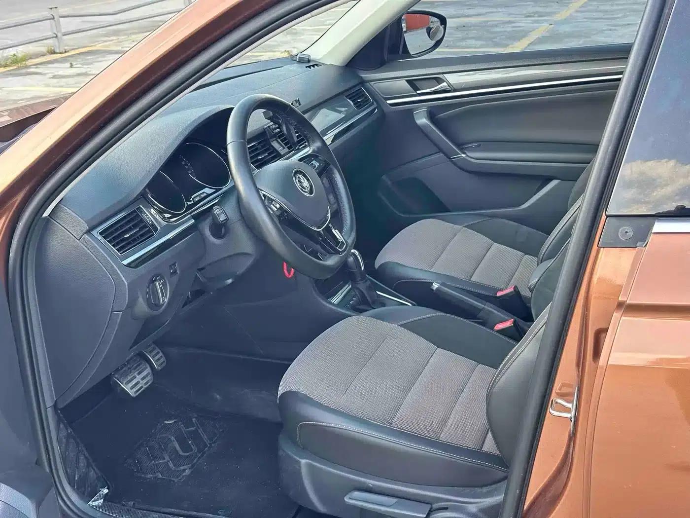 C-TREK 2018 1.5L Automatic Comfort Model — миниатюра 4