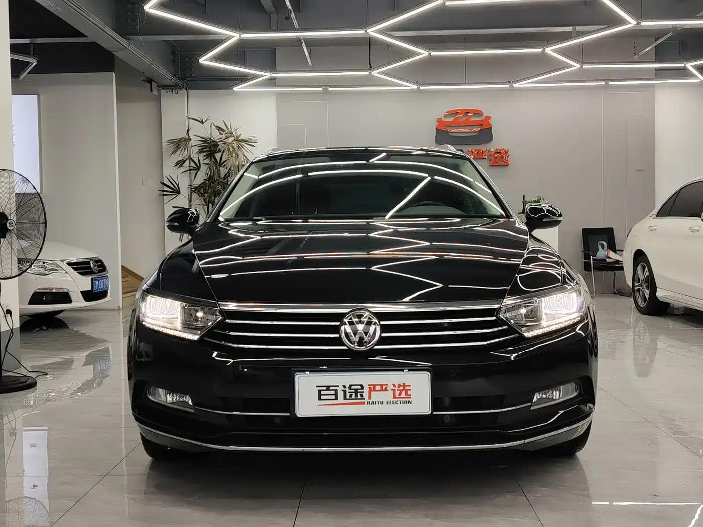 Passat Variant 2018 380TSI 2WD Comfortline — миниатюра 2