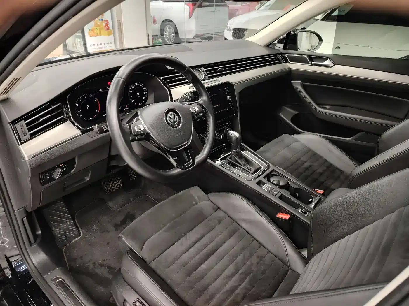 Passat Variant 2018 380TSI 2WD Comfortline — миниатюра 11