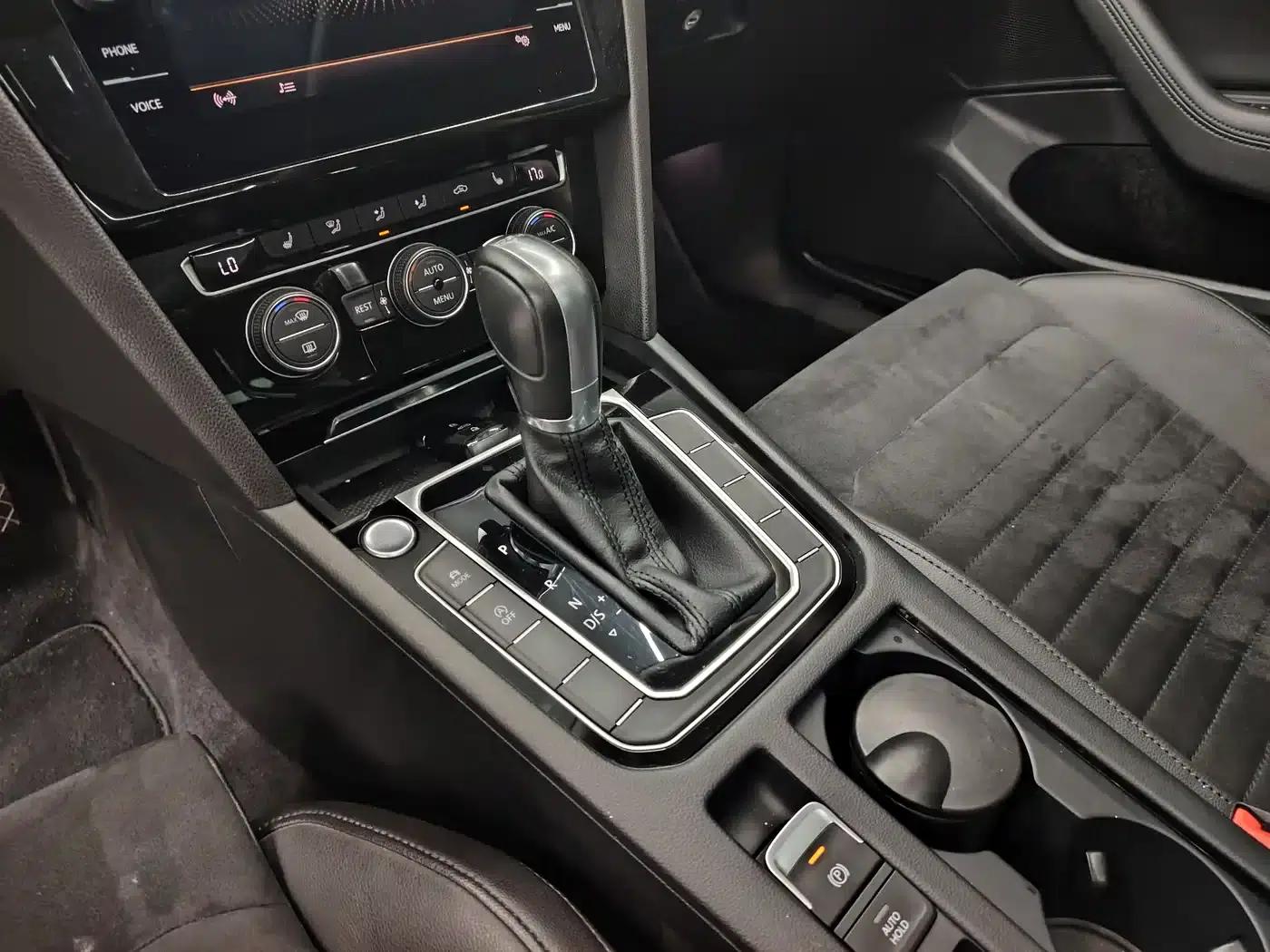 Passat Variant 2018 380TSI 2WD Comfortline — миниатюра 14
