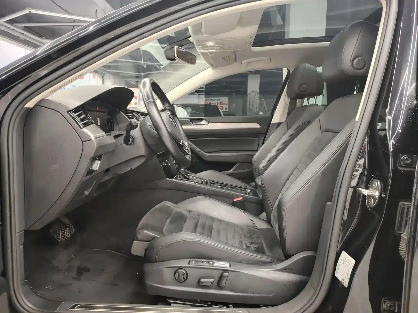 Passat Variant 2018 380TSI 2WD Comfortline — миниатюра 10