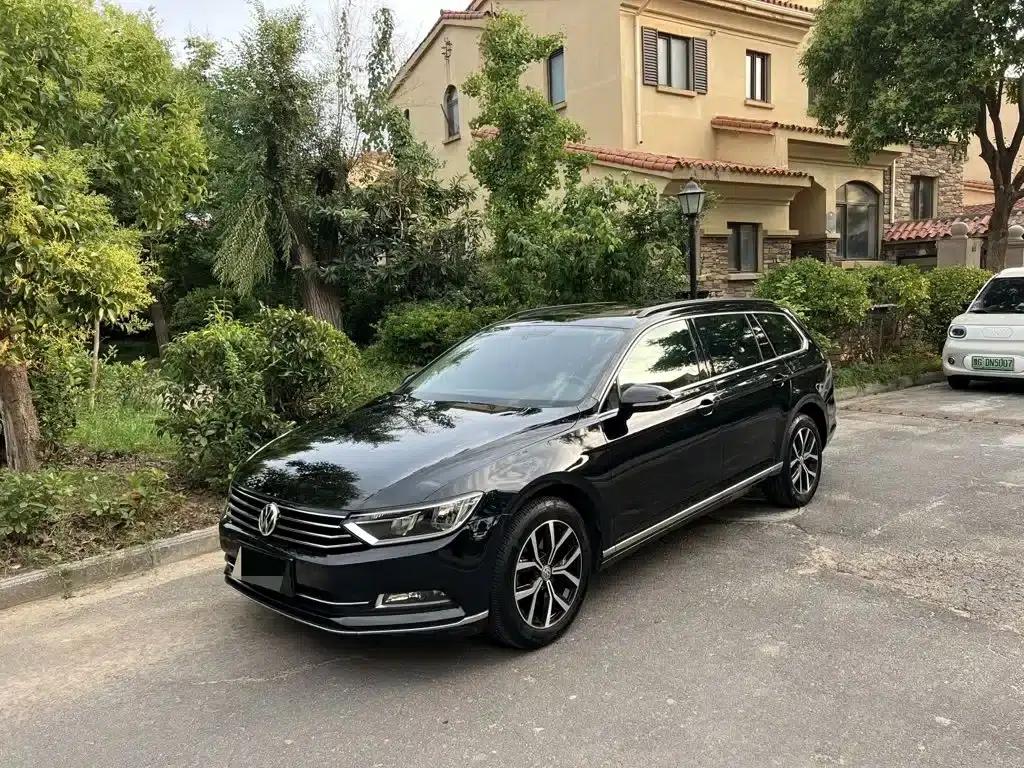 Passat Variant 2018 380TSI 2WD Comfortline — миниатюра 1