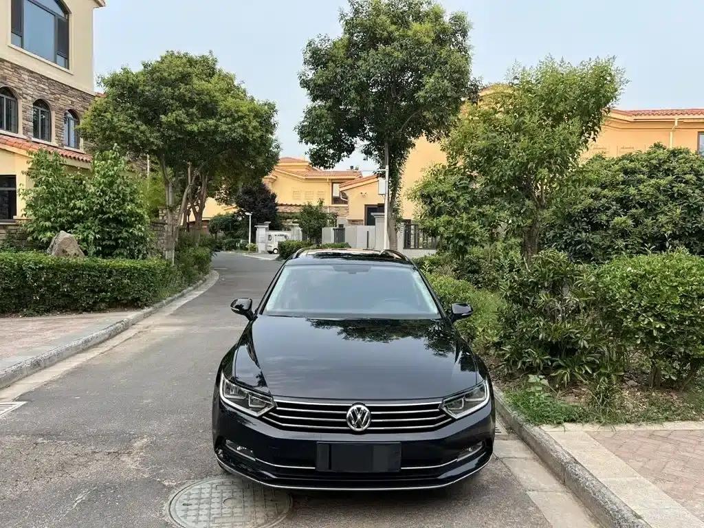 Passat Variant 2018 380TSI 2WD Comfortline — миниатюра 2
