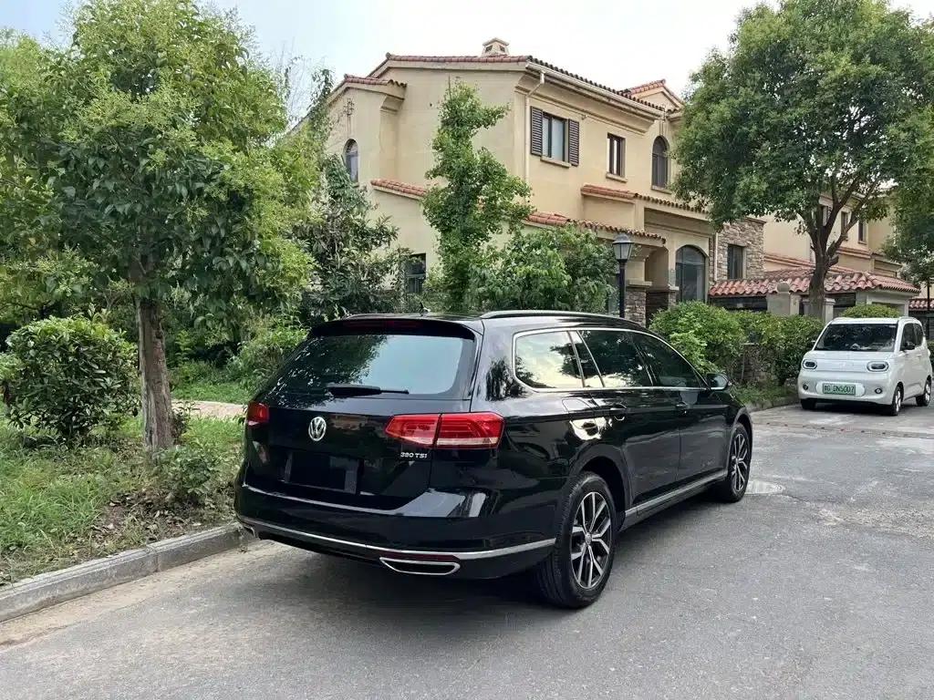 Passat Variant 2018 380TSI 2WD Comfortline — миниатюра 14
