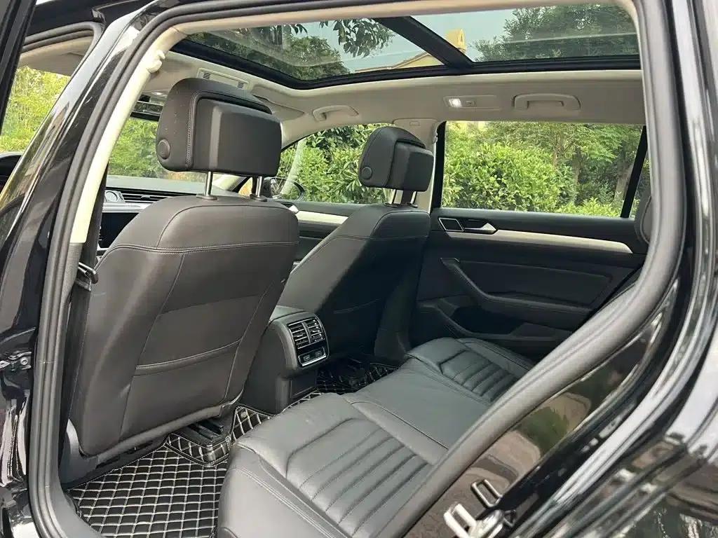 Passat Variant 2018 380TSI 2WD Comfortline — миниатюра 10
