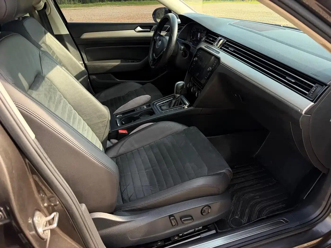 Passat Variant 2018 380TSI 2WD Comfortline — миниатюра 14