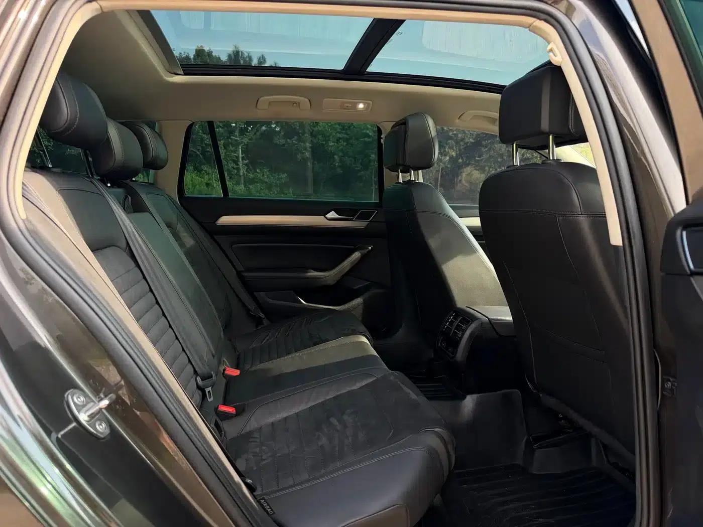 Passat Variant 2018 380TSI 2WD Comfortline — миниатюра 17