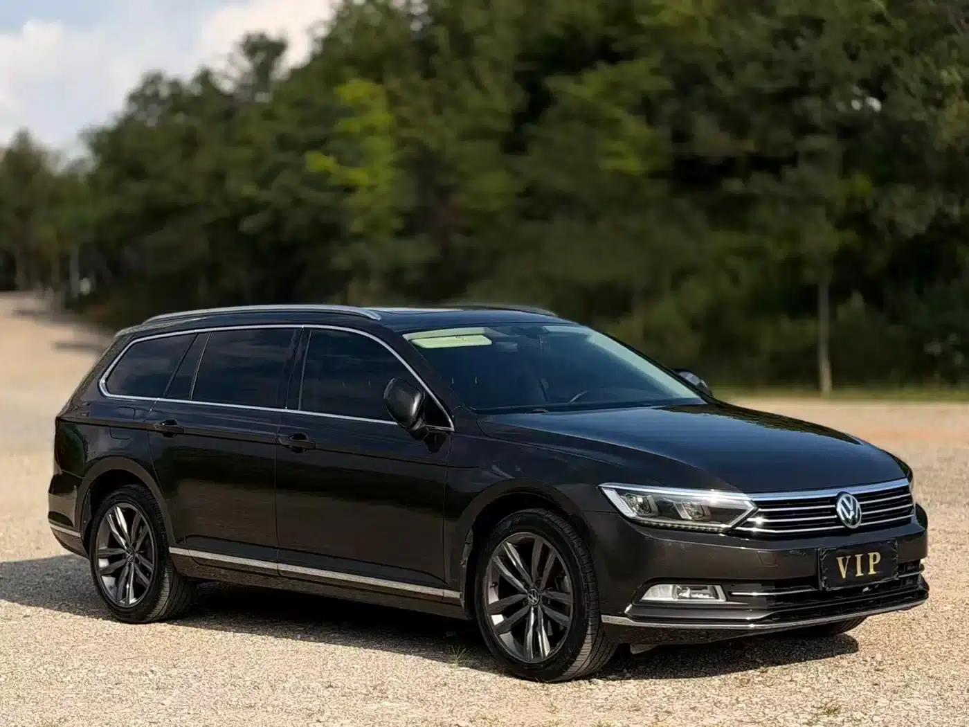 Passat Variant 2018 380TSI 2WD Comfortline — миниатюра 3