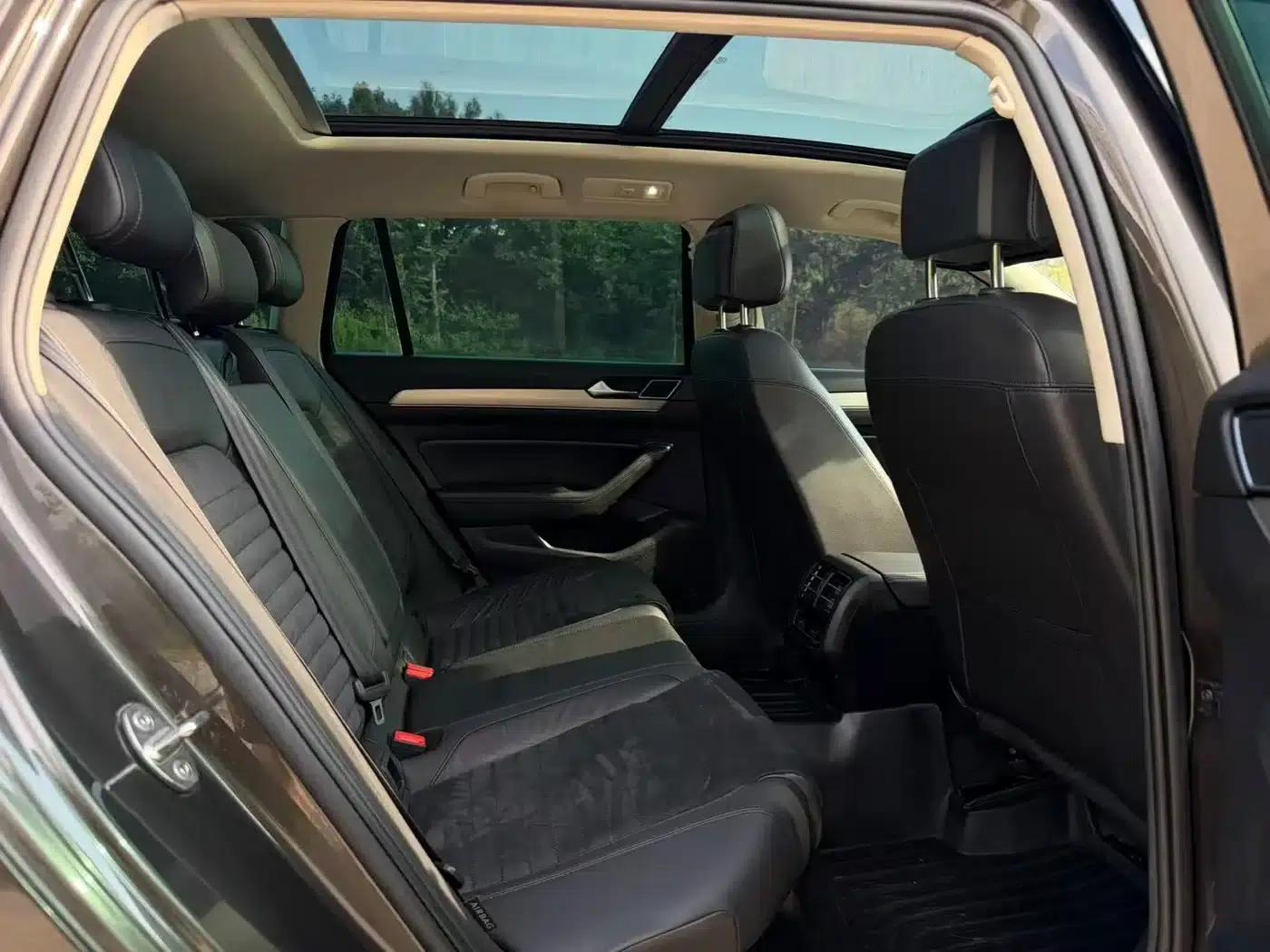 Passat Variant 2018 380TSI 2WD Comfortline — миниатюра 6