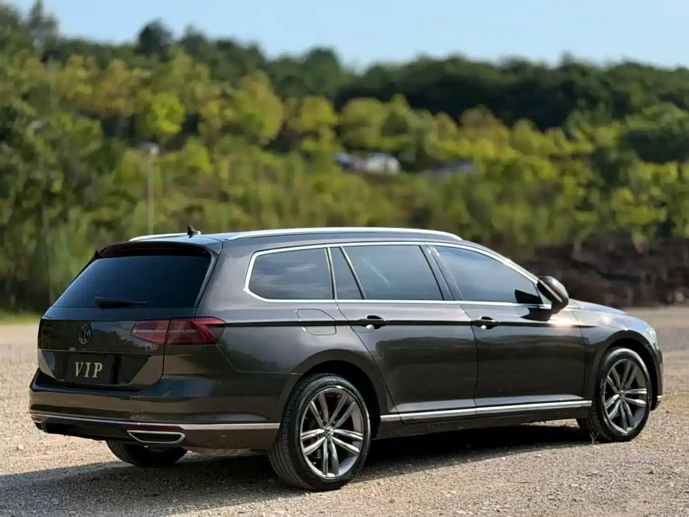 Passat Variant 2018 380TSI 2WD Comfortline — миниатюра 7