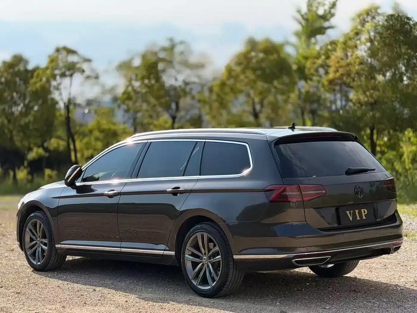 Passat Variant 2018 380TSI 2WD Comfortline — миниатюра 9