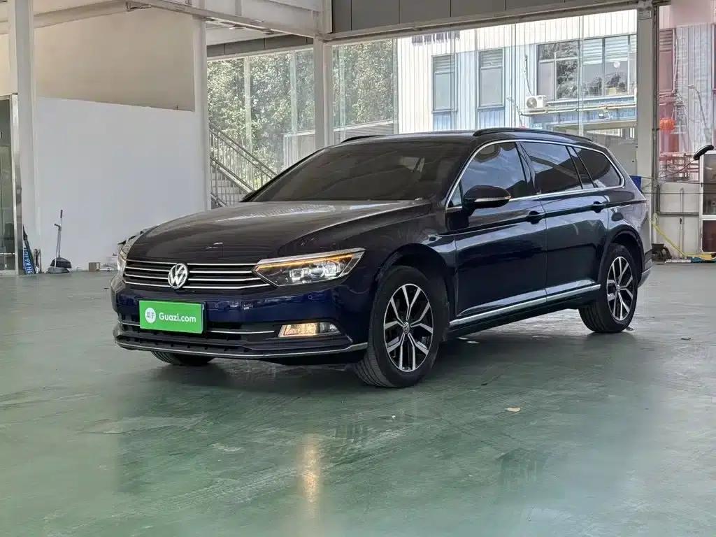 Passat Variant 2018 380TSI 2WD Comfortline — миниатюра 1