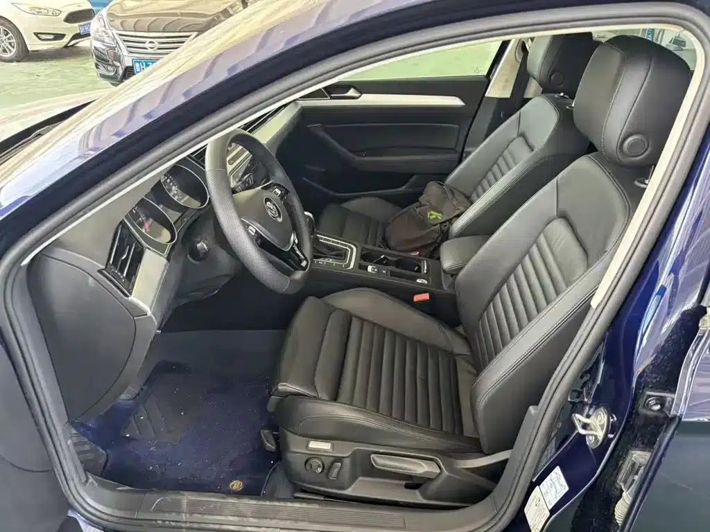 Passat Variant 2018 380TSI 2WD Comfortline — миниатюра 15