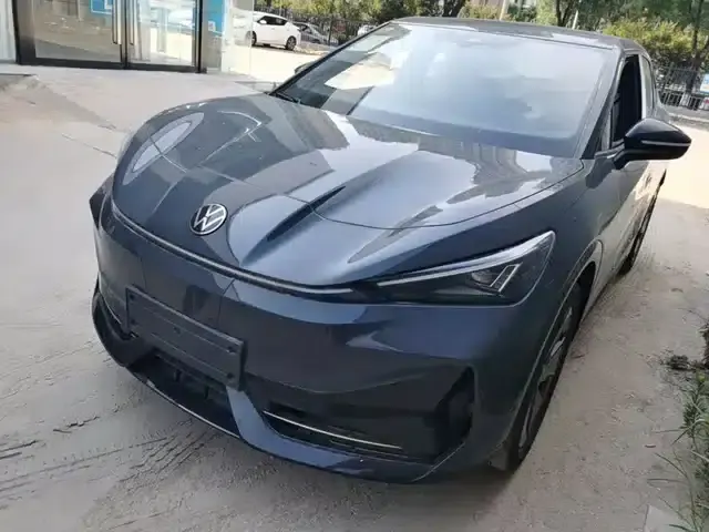 Volkswagen 06 2025 Pure