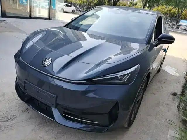 Volkswagen 06 2025 Pure
