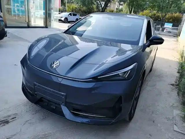 Volkswagen 06 2025 Pure