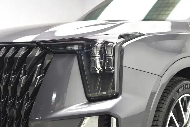 Trumpchi GS8 2022 Dual Engine Series 2.0TM Hybrid 2WD Premium Edition 6-Seater — миниатюра 12