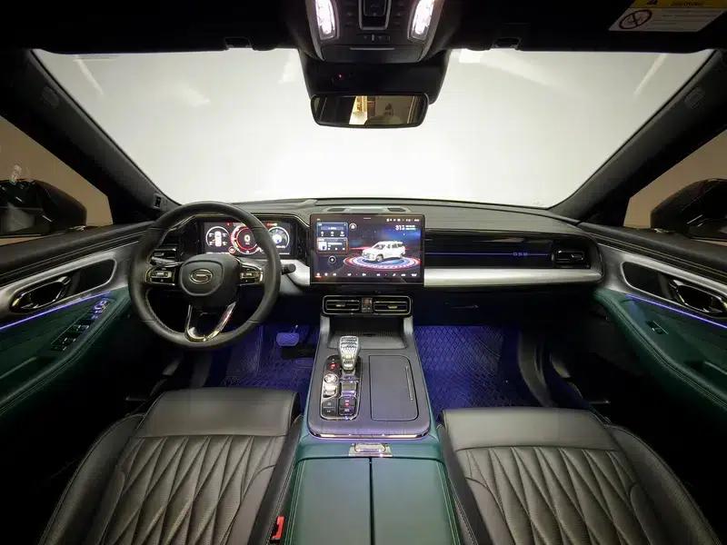 Trumpchi GS8 2022 Dual Engine Series 2.0TM Hybrid 2WD Premium Edition 6-Seater — миниатюра 14