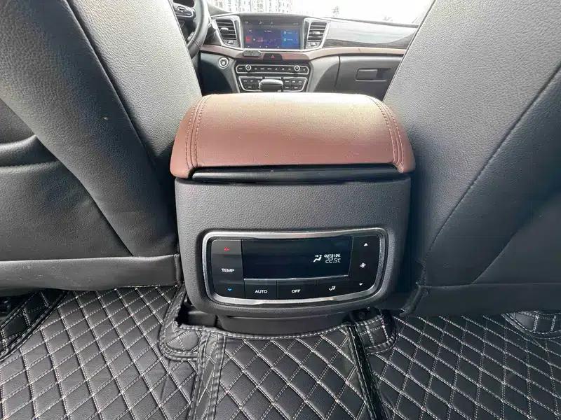 Trumpchi GS8 2017 320T 2WD Premium Edition 7-Seater — миниатюра 4