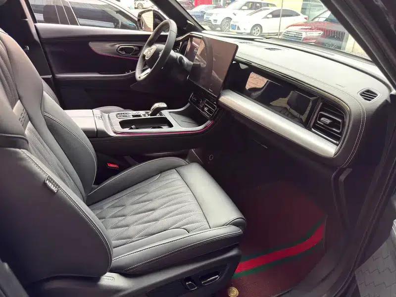 Trumpchi GS8 2022 Dual Engine Series 2.0TM Hybrid 4WD Premium Edition 7-Seater — миниатюра 7