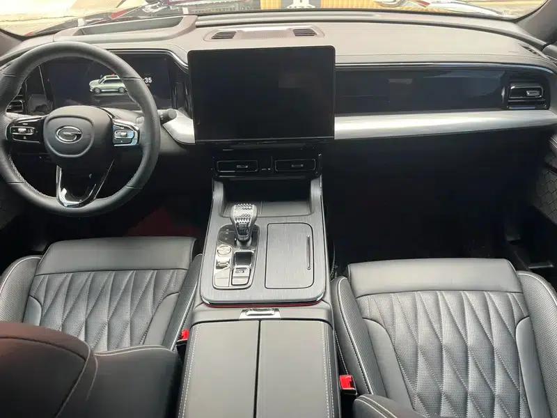 Trumpchi GS8 2022 Dual Engine Series 2.0TM Hybrid 2WD Premium Edition 7-Seater — миниатюра 17