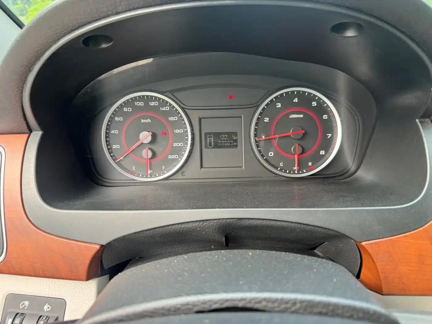 Maxus G10 2014 2.0T Manual Elite Edition — миниатюра 17