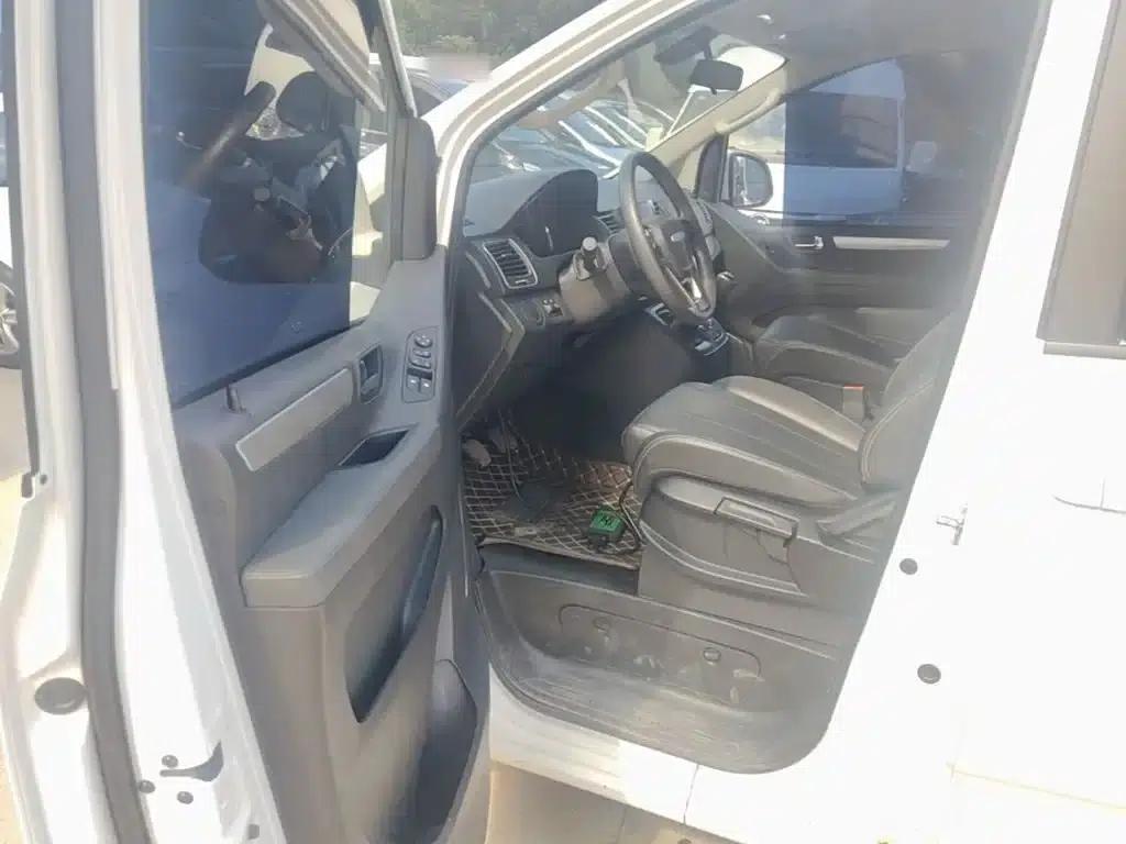 Maxus G10 2023 2.0T Manual Multi-function Diesel 7/8/9 Seats — миниатюра 16