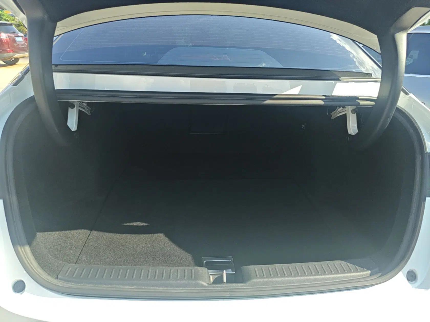 XPeng P5 2021 550E — миниатюра 27
