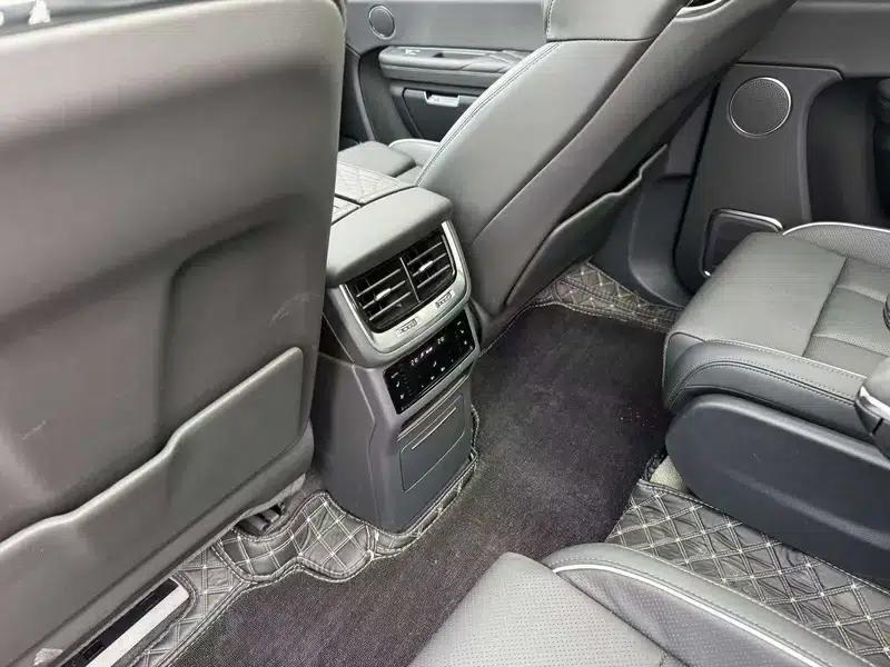Hongqi E-HS9 2022 Model 690km Flagship Edition (Six Seats) — миниатюра 10