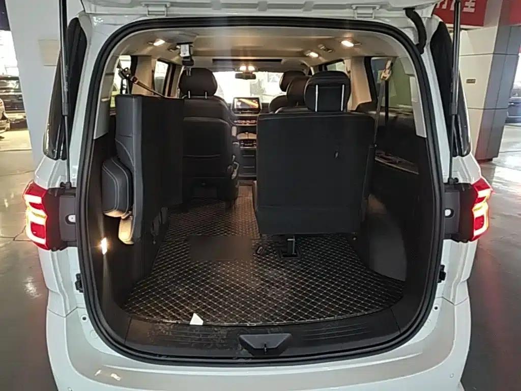 Maxus G20 2021 Facelift PLUS 2.0T Gasoline Automatic Luxury Edition — миниатюра 19