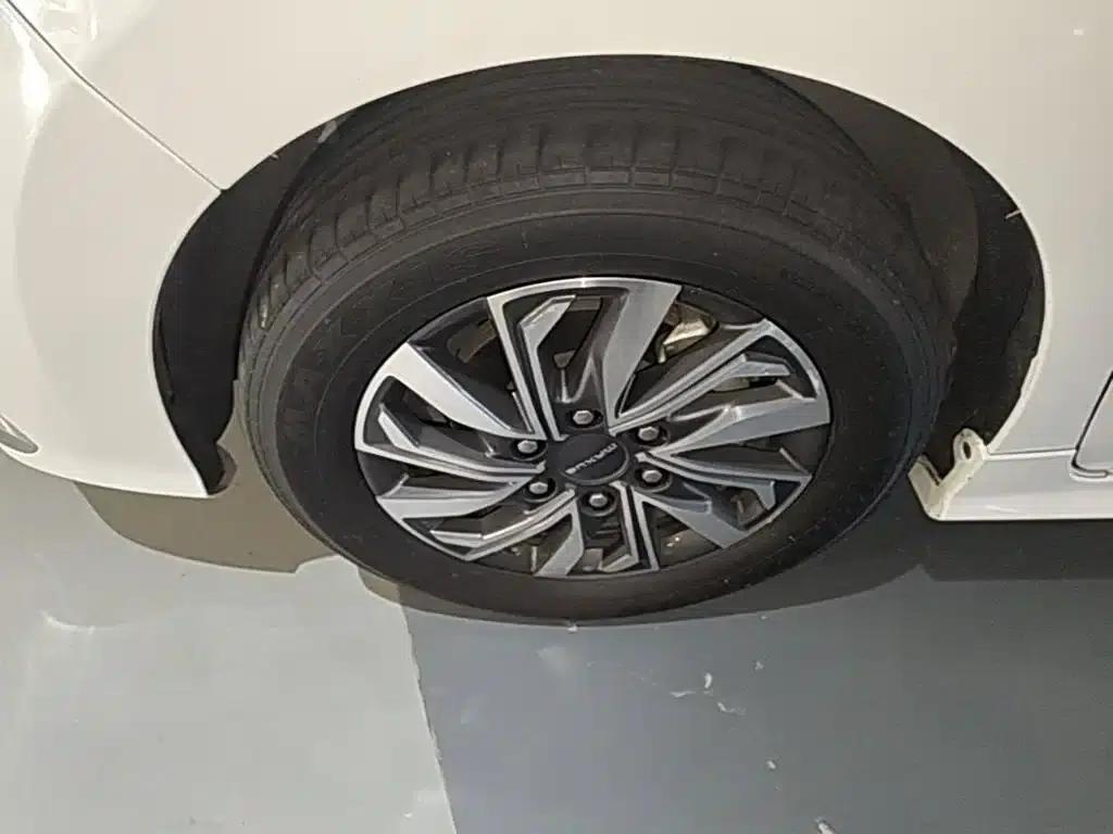 Maxus G20 2021 Facelift PLUS 2.0T Gasoline Automatic Luxury Edition — миниатюра 23