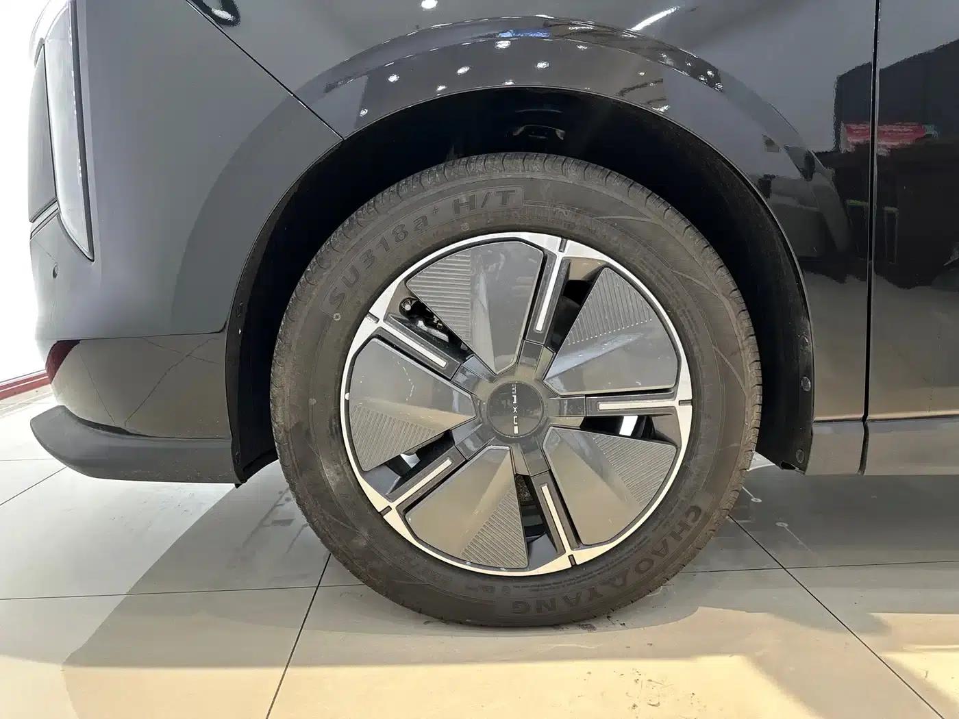 Everyone 7 2024 Facelift Super Hybrid Long Range Enjoy Edition — миниатюра 19