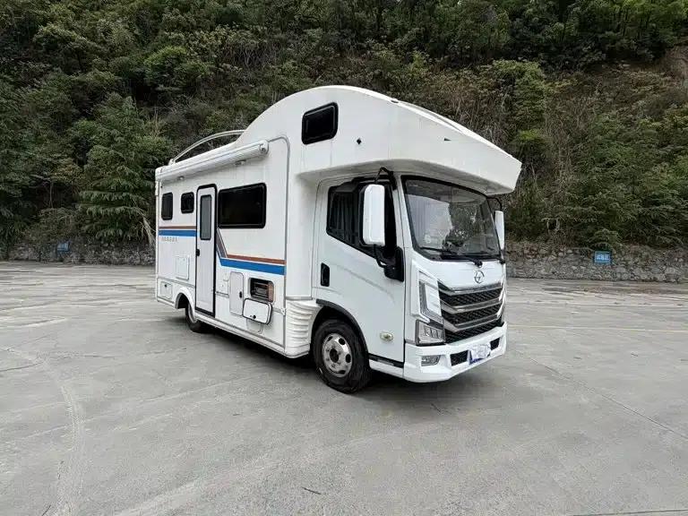SAIC MAXUS V100 RV 2023 Model 2.0T Traveler V100 Water Pavilion Edition Longitudinal Bed — миниатюра 3