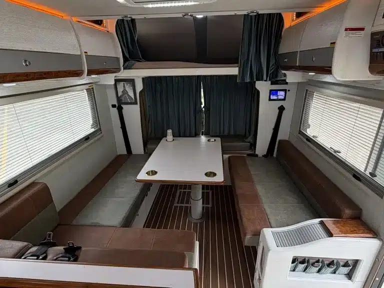 SAIC MAXUS V100 RV 2023 Model 2.0T Traveler V100 Water Pavilion Edition Longitudinal Bed — миниатюра 7