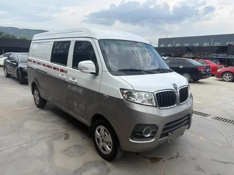 New Hiace X30L 2018 1.5L Van Business Edition DLCG14 — миниатюра 3