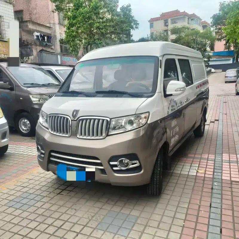 New Hiace X30L 2016 Model 1.5L Business Van DLCG14 — миниатюра 1