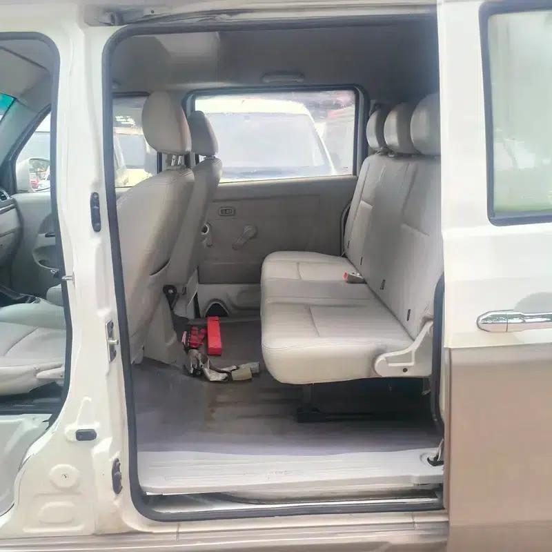 New Hiace X30L 2016 Model 1.5L Business Van DLCG14 — миниатюра 13