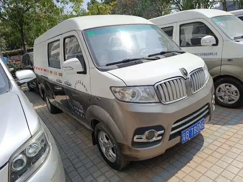 New Hiace X30L 2018 Model 1.5L Van Wealth Edition DLCG14 — миниатюра 3