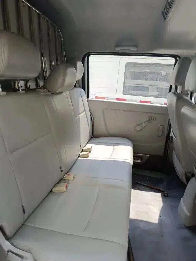 New Hiace X30L 2018 Model 1.5L Van Wealth Edition DLCG14 — миниатюра 9