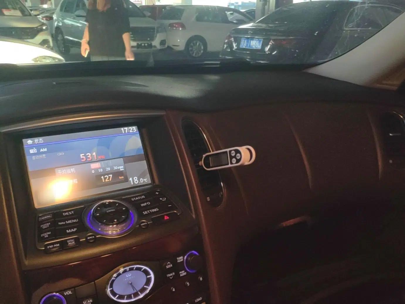 Infiniti QX50 2013 2.5L Two-Wheel-Drive Zunya Edition — миниатюра 17