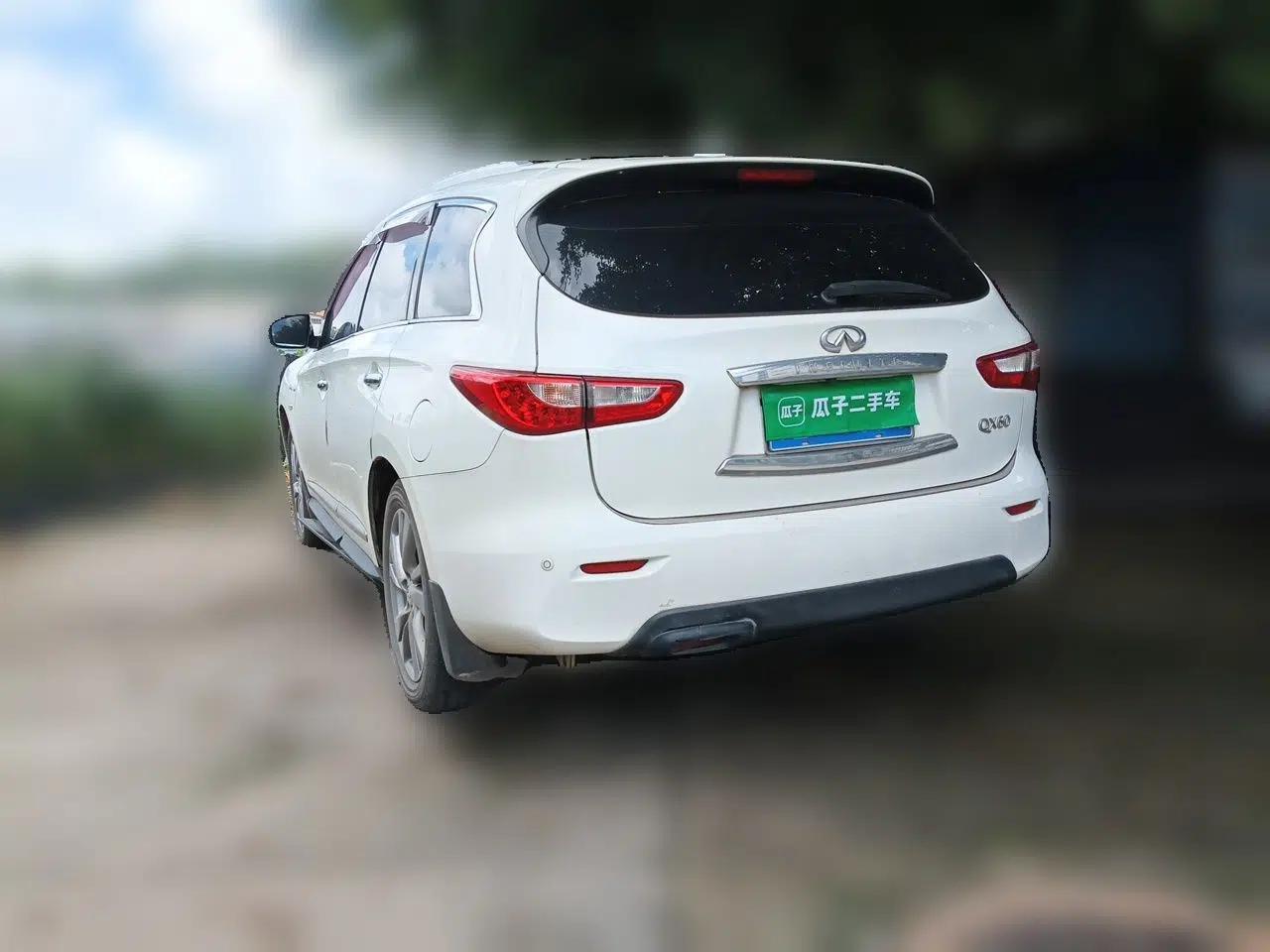 Infiniti QX60 2014 2.5 S/C Hybrid Two-Wheel Drive Excellence Edition — миниатюра 4