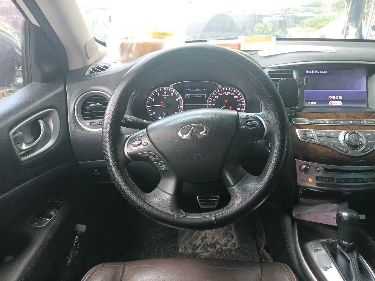 Infiniti QX60 2014 2.5 S/C Hybrid Two-Wheel Drive Excellence Edition — миниатюра 10