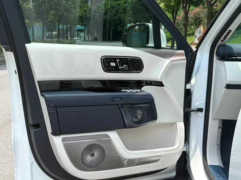 ZEEKR 9X 2025 Ultra Edition 55kWh Six-Seat — миниатюра 11